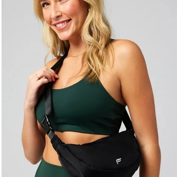 Fabletics sling bag, color black - Picture 3 of 4